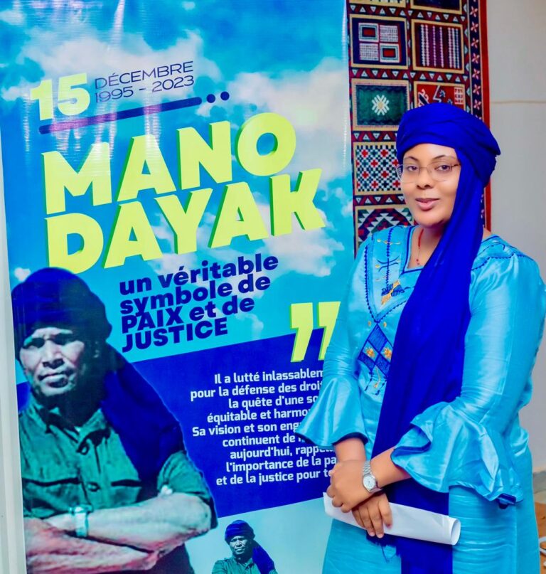 Tasse de réflexion et légende immortel